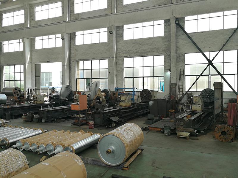 機(jī)床CW61125×5米